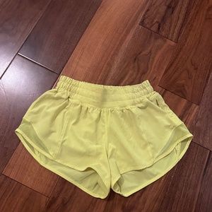 Lululemon shorts 2.5”